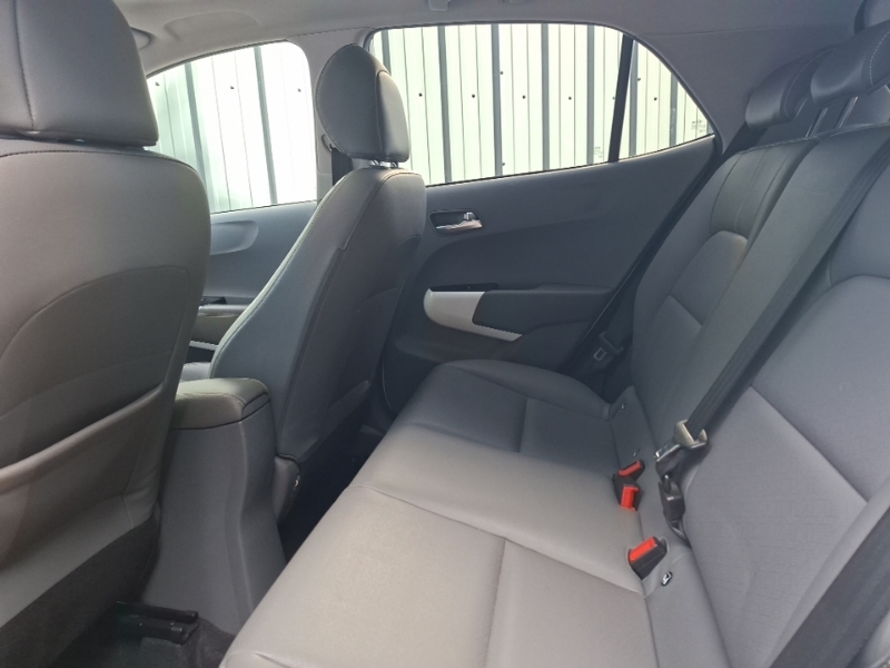 Kia Picanto 1.25 X-line S White #6