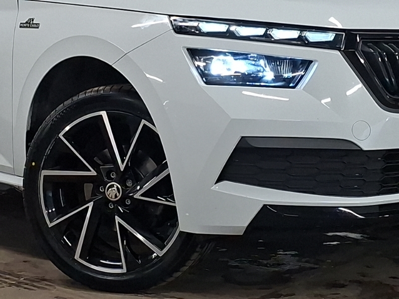 Skoda Kamiq Se White #20