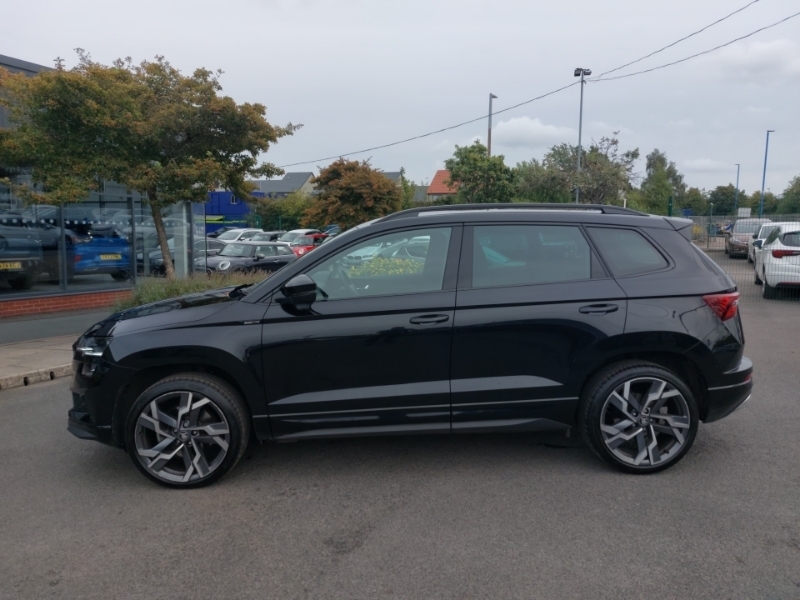 Skoda Karoq 1.5 Tsi Sportline Edition Black #4