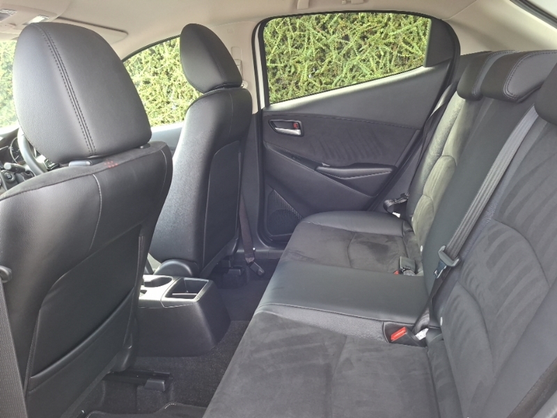 Mazda 2 1.5 E-skyactiv G Mhev Homura Aka White #6