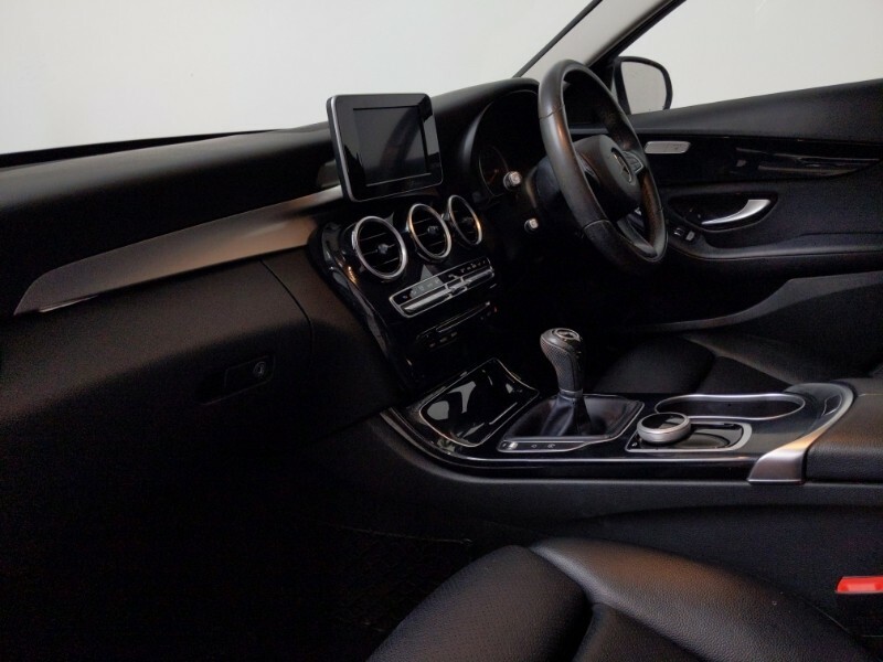 Mercedes-Benz C Class C200 Se Executive Edition PN67ABK White #5