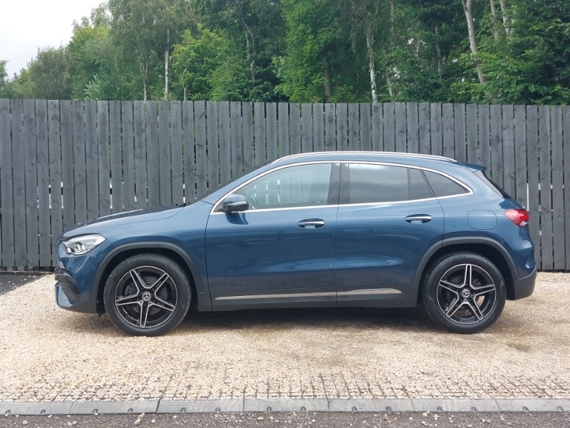Mercedes-Benz GLA Class Gla 200D Amg Line Premium Blue #4