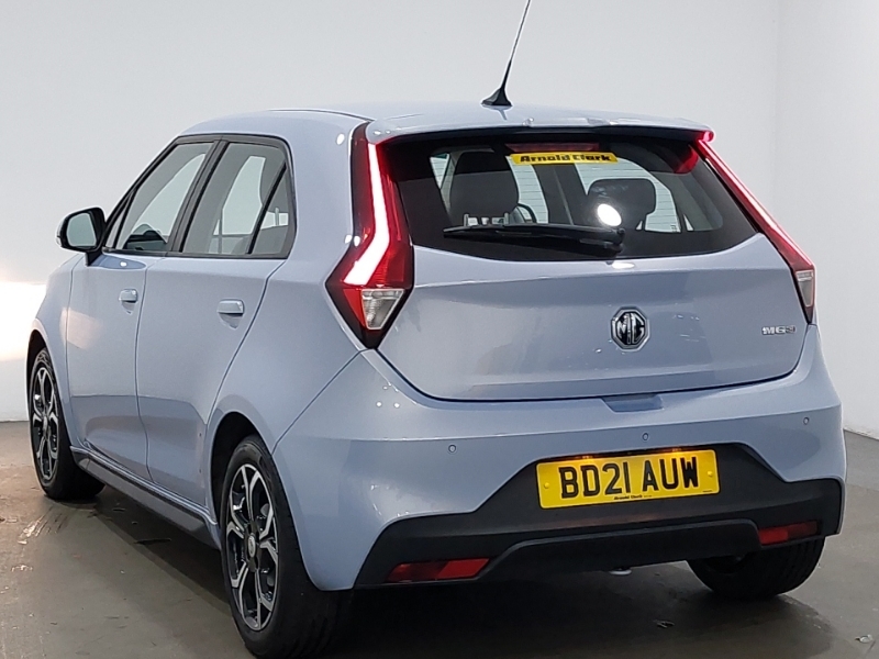 MG MG3 Hatchback 1.5 Vti-tech Exclusive Nav Euro 6 Ss White #2