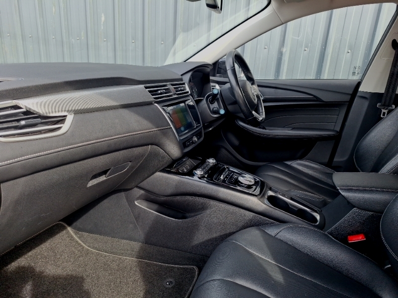 MG MG5 115Kw Exclusive Ev 61Kwh Black #5