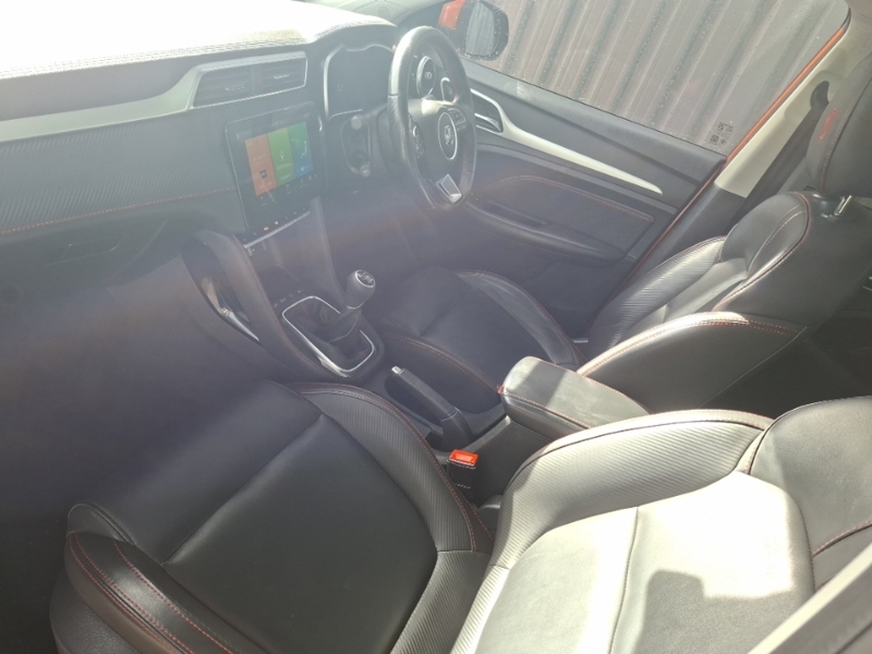 MG ZS 1.0T Gdi Exclusive Orange #5