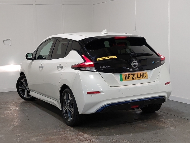 Nissan Leaf 110Kw N-connecta 40Kwh White #2