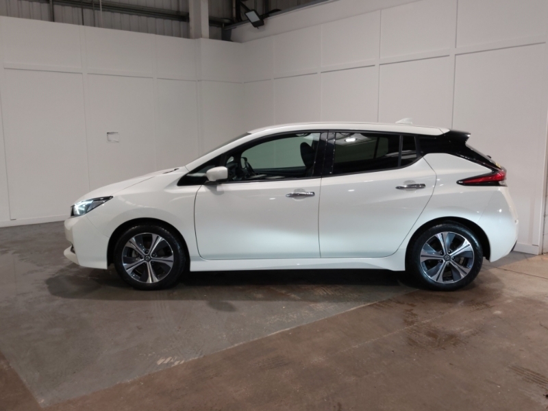 Nissan Leaf 110Kw N-connecta 40Kwh White #4