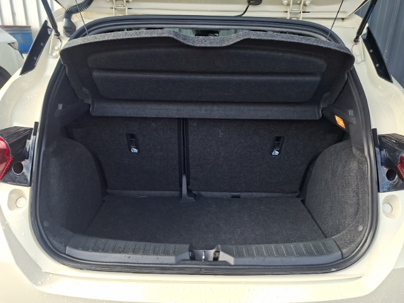 Nissan Micra Acenta White #18