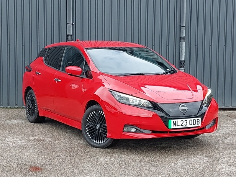 Nissan Leaf 110Kw N-connecta 39Kwh Red