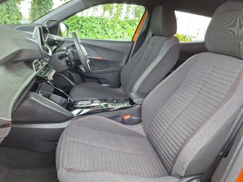 Peugeot e-2008 100Kw Active Premium 50Kwh Orange #5