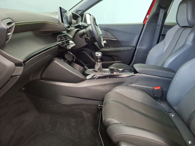 Peugeot 2008 1.2 Puretech 130 Gt Red #5