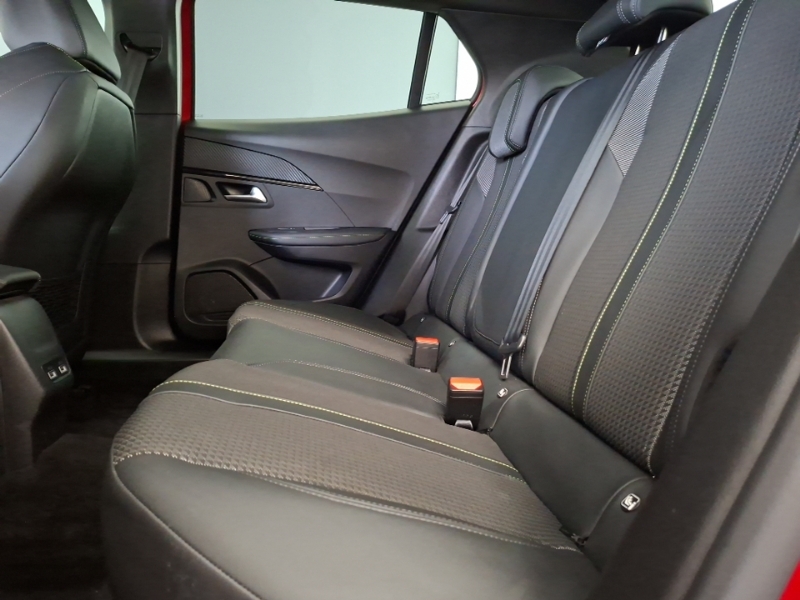 Peugeot 2008 1.2 Puretech 130 Gt Red #6