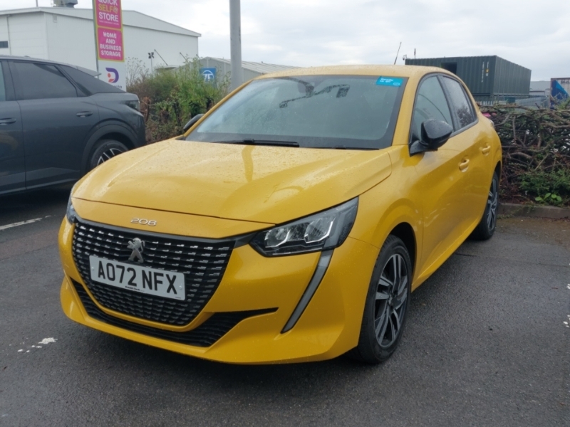 Peugeot 208 1.2 Puretech 100 Allure Premium Yellow