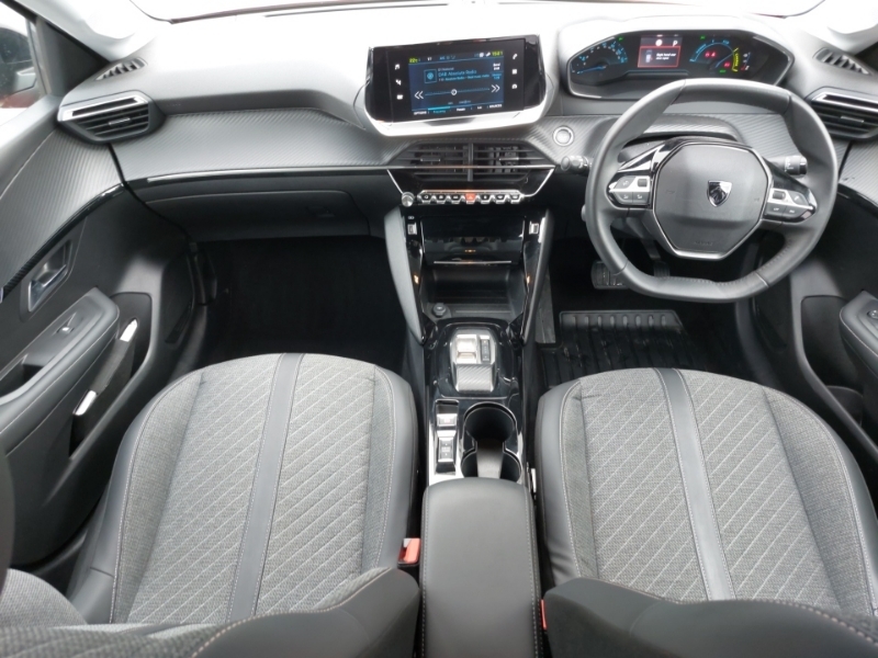 Peugeot e-208 100Kw E-style 50Kwh Red #3