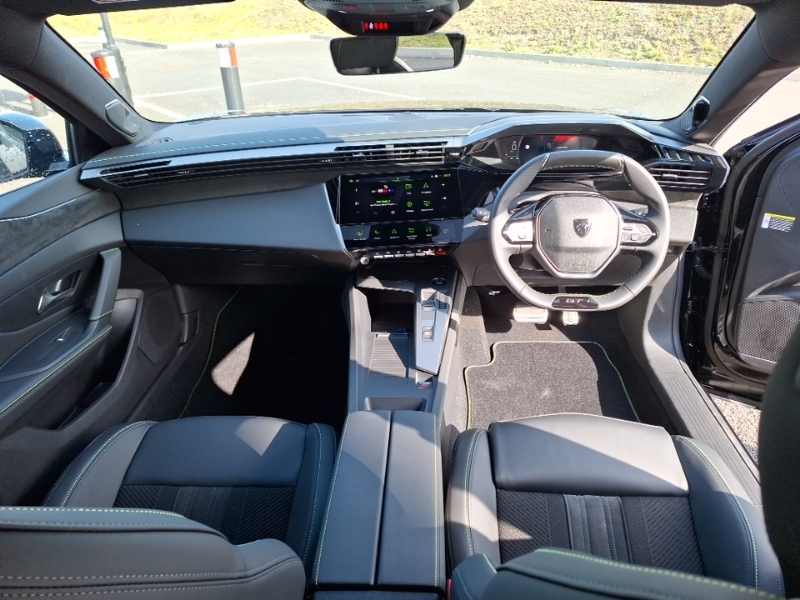 Peugeot 408 1.2 Hybrid 145 Gt Premium E-dsc6 Black #3