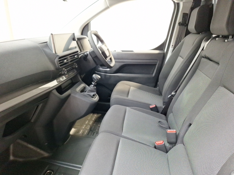 Peugeot Expert 2.0 Bluehdi 145 Asphalt Van White #5