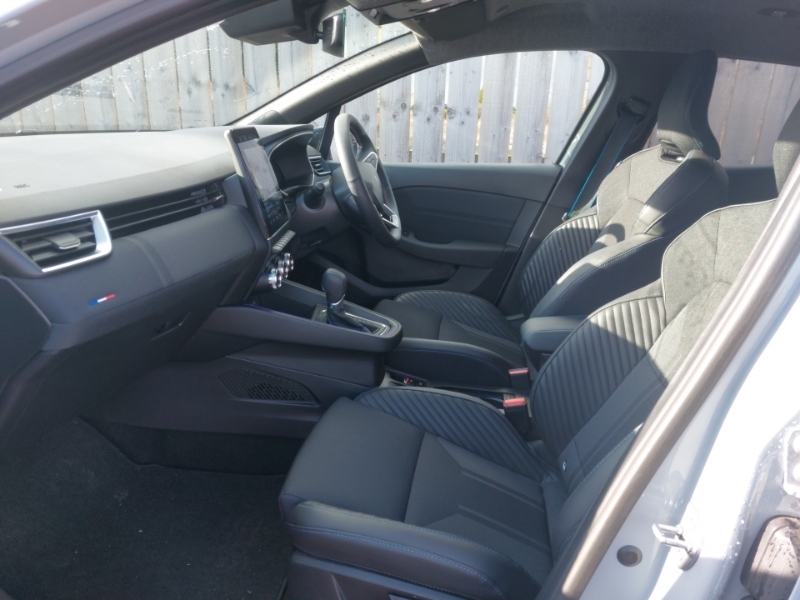 Renault Clio 1.6 E-tech Full Hybrid 145 Esprit Alpine Grey #5