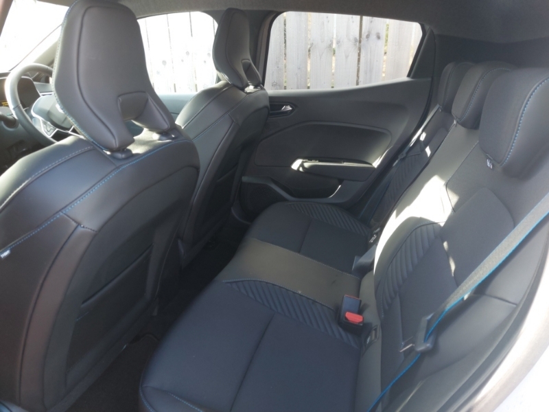 Renault Clio 1.6 E-tech Full Hybrid 145 Esprit Alpine Grey #6