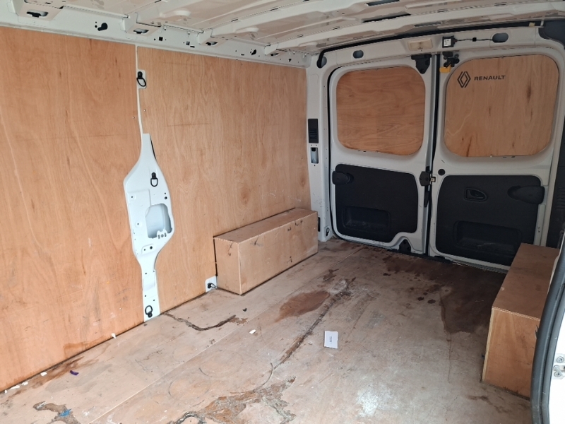 Renault Trafic Ll30 Blue Dci 130 Advance Safety Van White #6