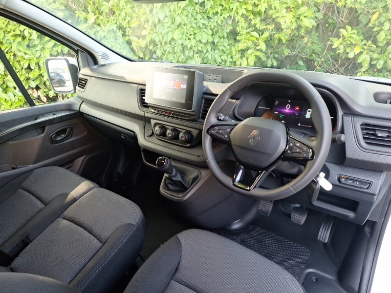 Renault Trafic Ll30 Blue Dci 130 Advance Safety Van White #3