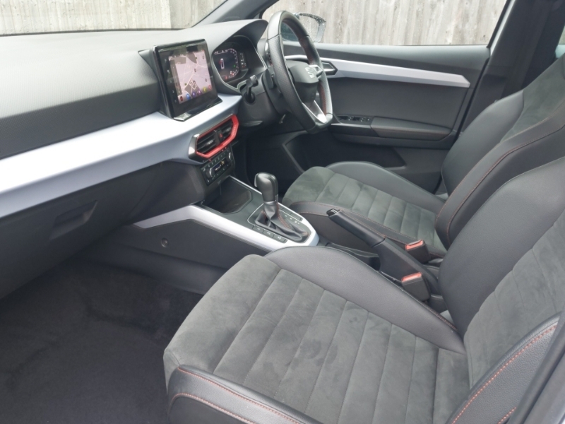 Seat Arona 1.0 Tsi 110 Fr Sport Dsg White #5