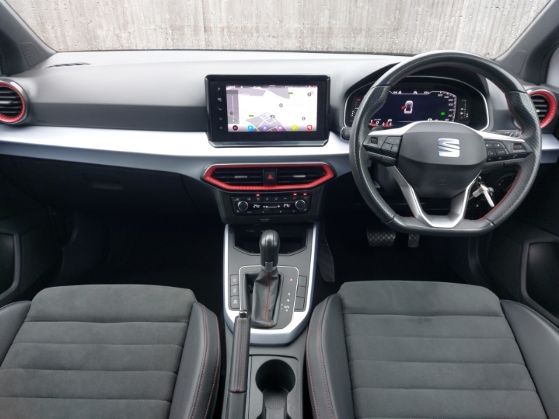 Seat Arona 1.0 Tsi 110 Fr Sport Dsg White #3