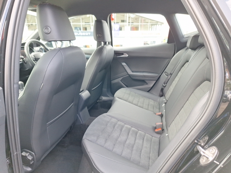 Seat Arona 1.0 Tsi 115 Xperience Lux Dsg Black #6