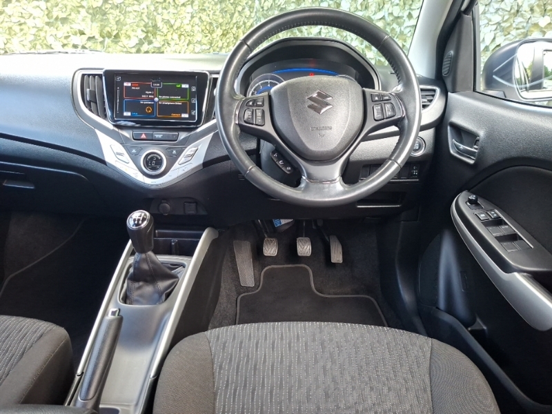 Suzuki Baleno Sz5 White #8