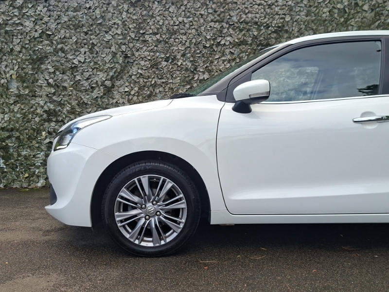 Suzuki Baleno Sz5 White #19