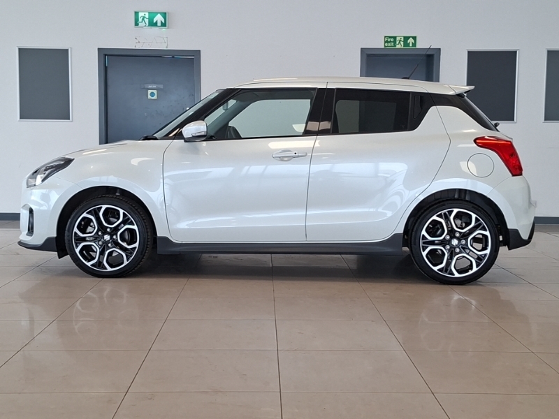 Suzuki Swift 1.4 Boosterjet 48V Hybrid Sport White #4