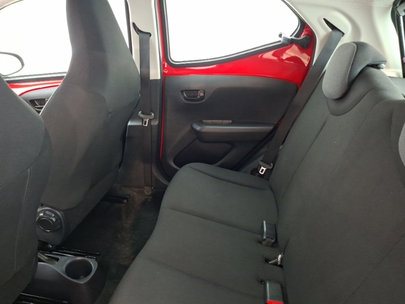 Toyota Aygo 1.0 Vvt-i X Red #6