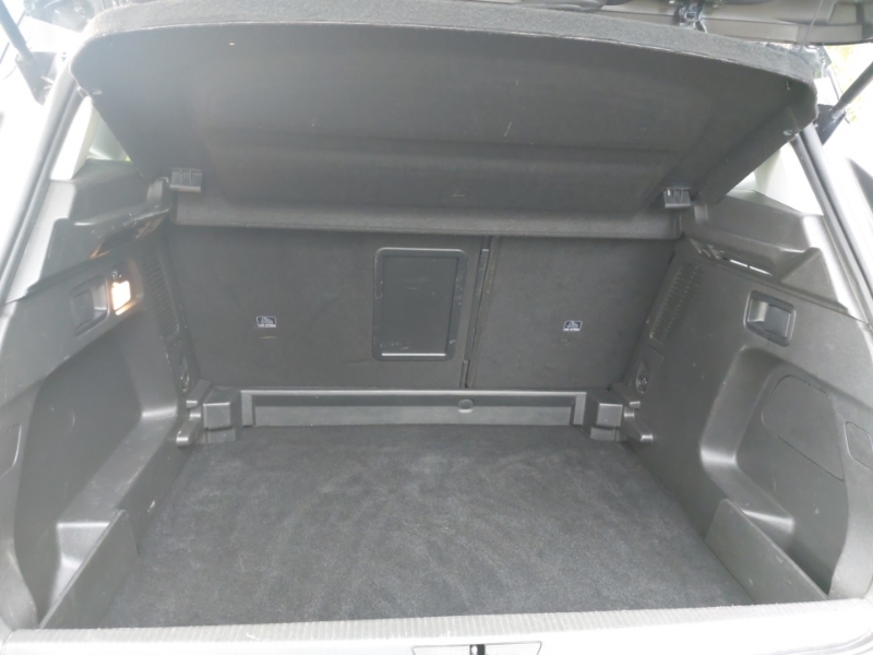 Vauxhall Grandland X Elite Nav Red #18