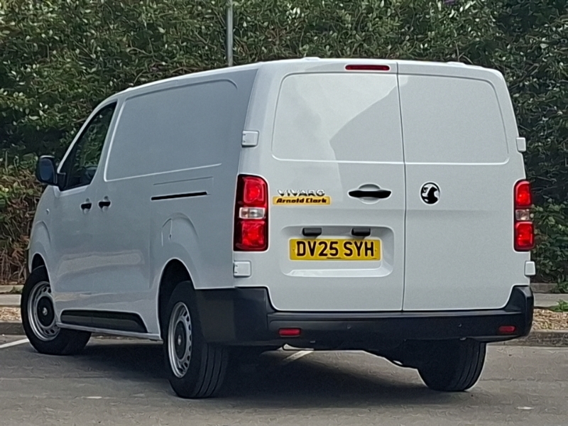 Vauxhall Vivaro 1.5 Turbo D 120 Prime H1 Van White #2