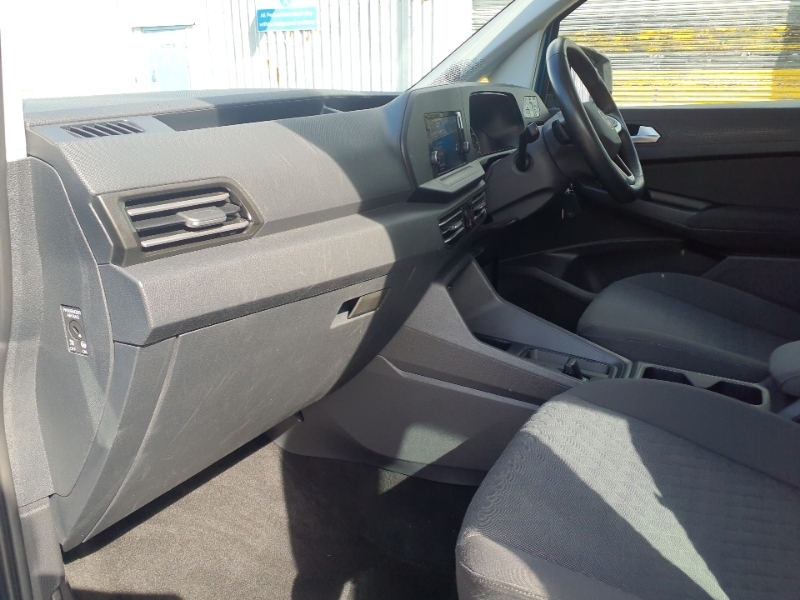 Volkswagen Caddy Maxi Life 2.0 Tdi 122 Life Dsg Blue #5