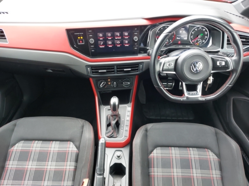 Volkswagen Polo Se White #3