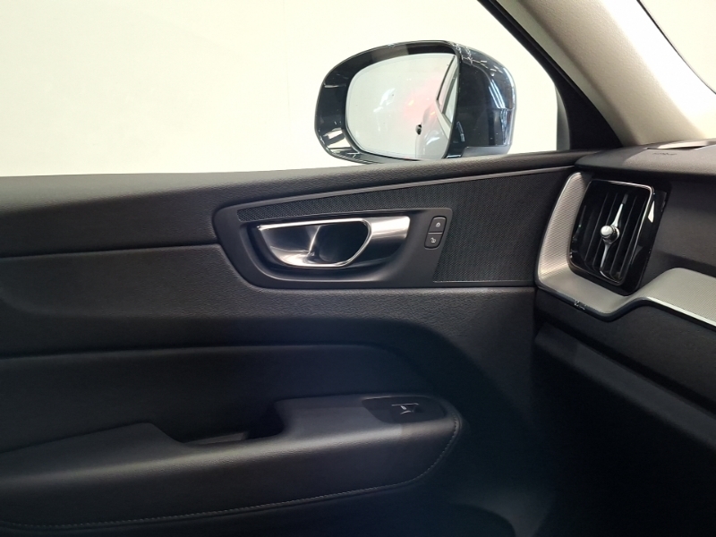 Volvo XC60 R Design Grey #16