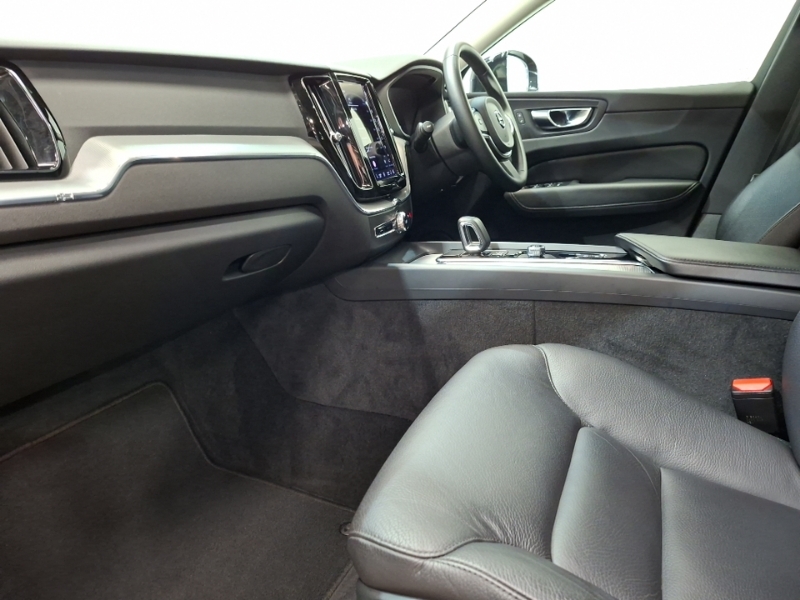 Volvo XC60 R Design Grey #5