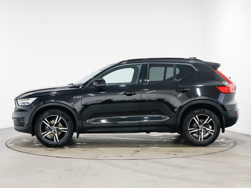 Volvo XC40 1.5 T3 163 R Design Black #4