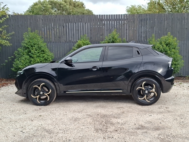 Alfa Romeo Junior 1.2 Turbo Ibrida Intensa Black #4