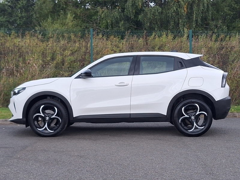 Alfa Romeo Junior 1.2 Turbo Ibrida White #4