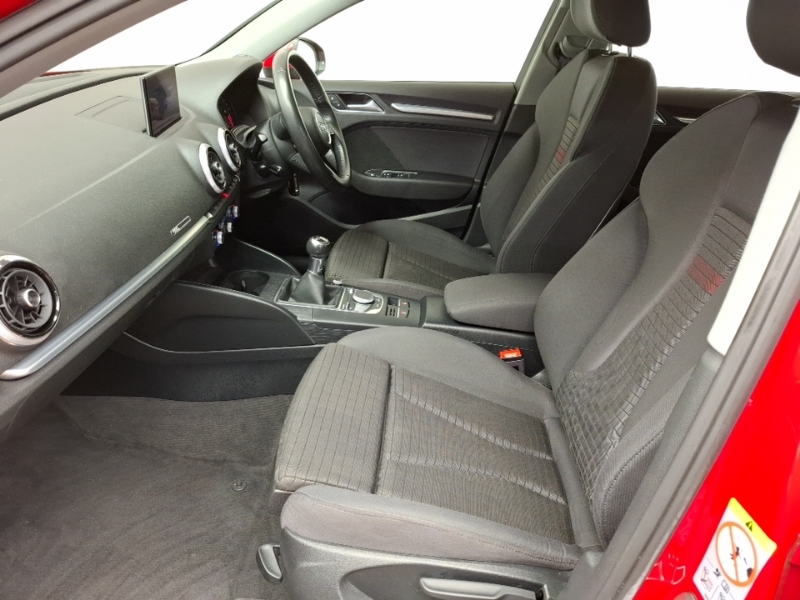 Audi A3 1.0 Tfsi Sport Red #5