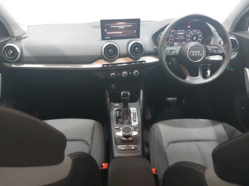 Audi Q2 35 Tfsi Sport S Tronic Black #3
