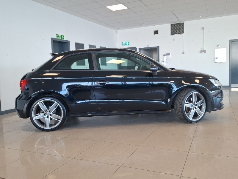 Audi A1 Sportback Tfsi S Line Red #7