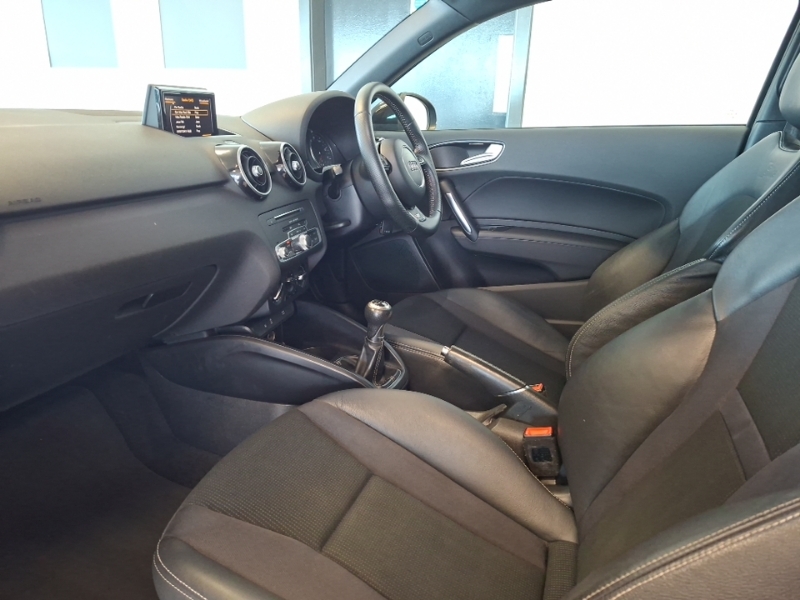 Audi A1 1.4 Tfsi S Line Black #5
