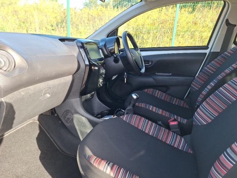Citroen C1 1.0 Vti 72 Shine White #5