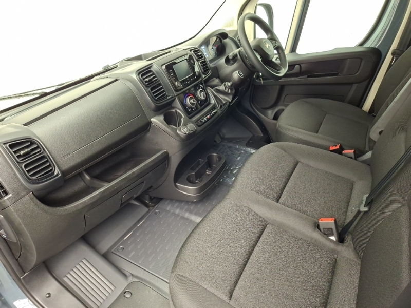 Citroen Relay 2.2 Bluehdi 140 H2 Van Enterprise Grey #3