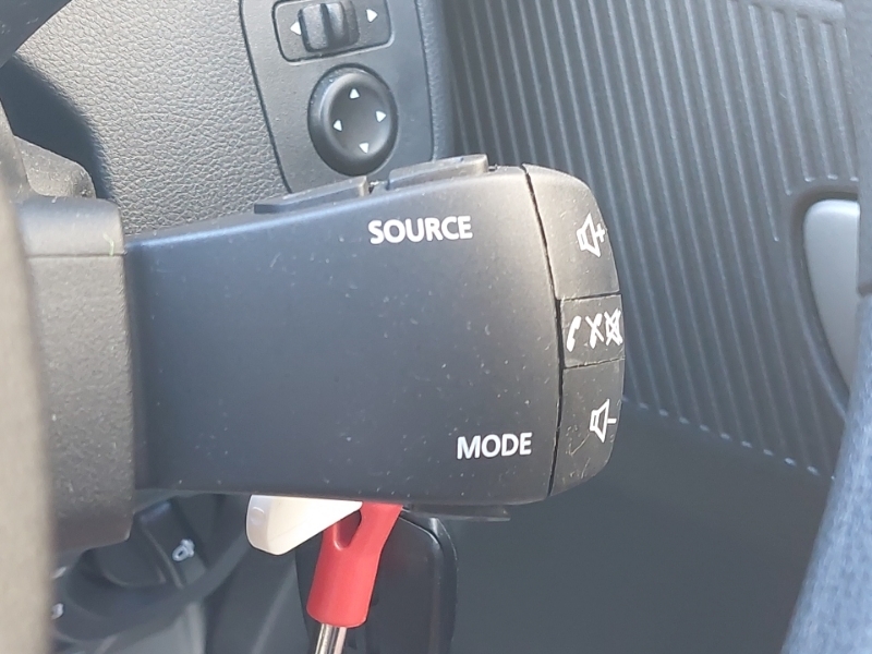 Dacia Spring 27Kwh Extreme 65 48Kw 2024 Red #15