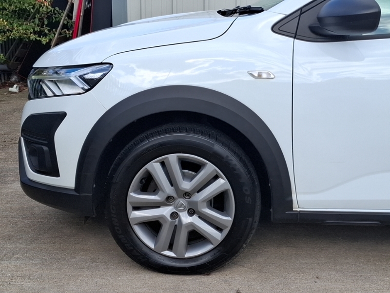 Dacia Sandero Stepway 1.0 Comfort Tce White #19
