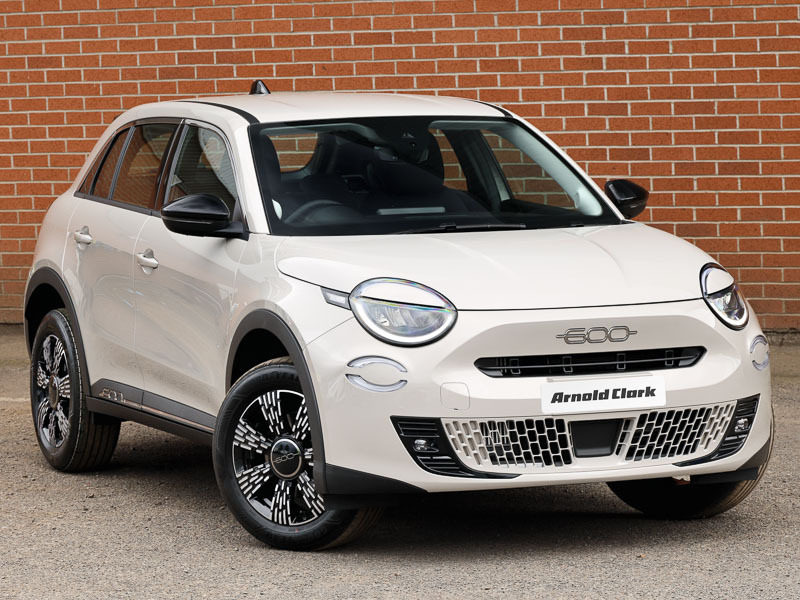Fiat 600 1.2 Hybrid 48V 136 La Prima Edct-6 Beige