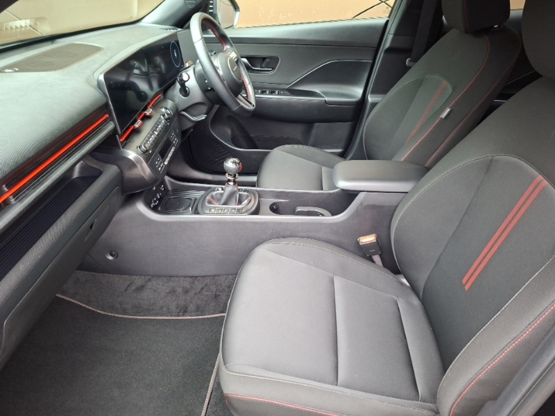 Hyundai Kona 1.6T 138 N Line Black #5